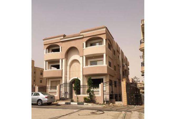 Roof for sale 275m , Shrouk city ,      