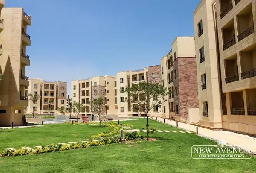 175m Apartment For Sale in Compound Akoya ........