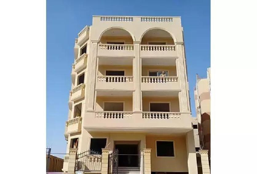 للبيع شقة فى اسكان الجامعة القاهرة الجديدة........