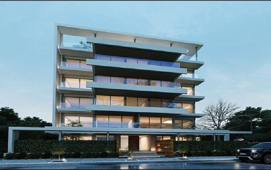 Distinctive penthouse for sale in Lake View 